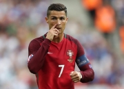 爱游戏世界杯2026-这是一篇基于您提供的关键词创作的唯一性文章。为了强化唯一性（即独一无二、颠覆常识、不可复制的场景）我设定了一个平行宇宙（2026年世界杯扩军至48队，印度首次晋级）的科幻体育叙事背景