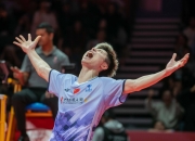 爱游戏官网-中国队险胜印尼队，石宇奇扛起全队