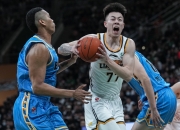 爱游戏体育-深圳队鏖战勇士，张镇麟统治全场