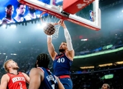 AYX体育赛事-快船外线连中三分球，轻取比赛取得胜利