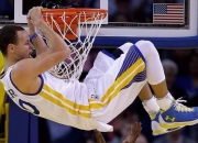 爱游戏APP-新王加冕，旧梦重温，国王强势晋级总决赛，活塞王朝遗梦成焦点