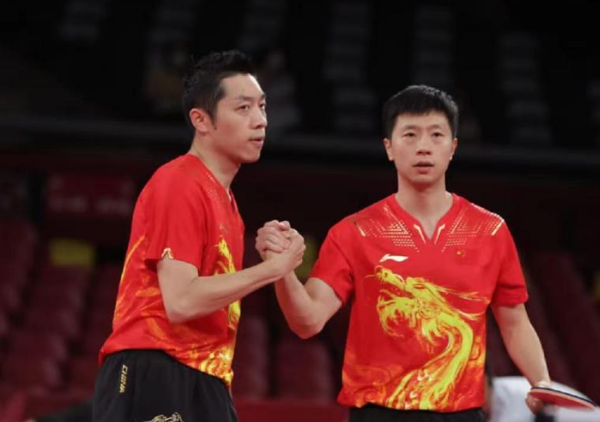 法国队逆转日本队，马龙统治全场