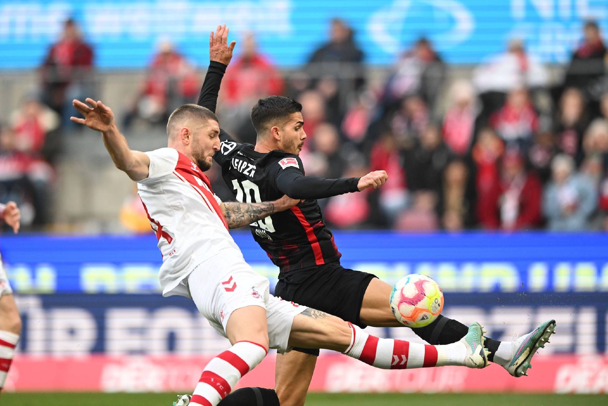 里昂鏖战比利时，内马尔关键制胜