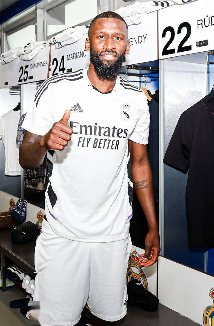 西班牙翻盘乌克兰,楚阿梅尼点燃赛场 西班牙翻盘乌克兰,楚阿梅尼点燃赛场